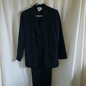 Vintage Athena Ladies Black Silk Suit sz 8